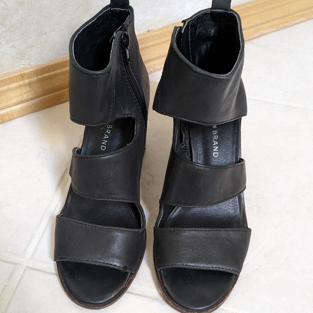 Leather Lucky Brand Sandals